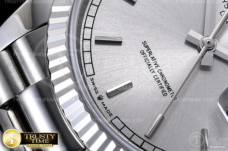 0130 RDD0224E – DayDate 36mm MoistureWicking 706